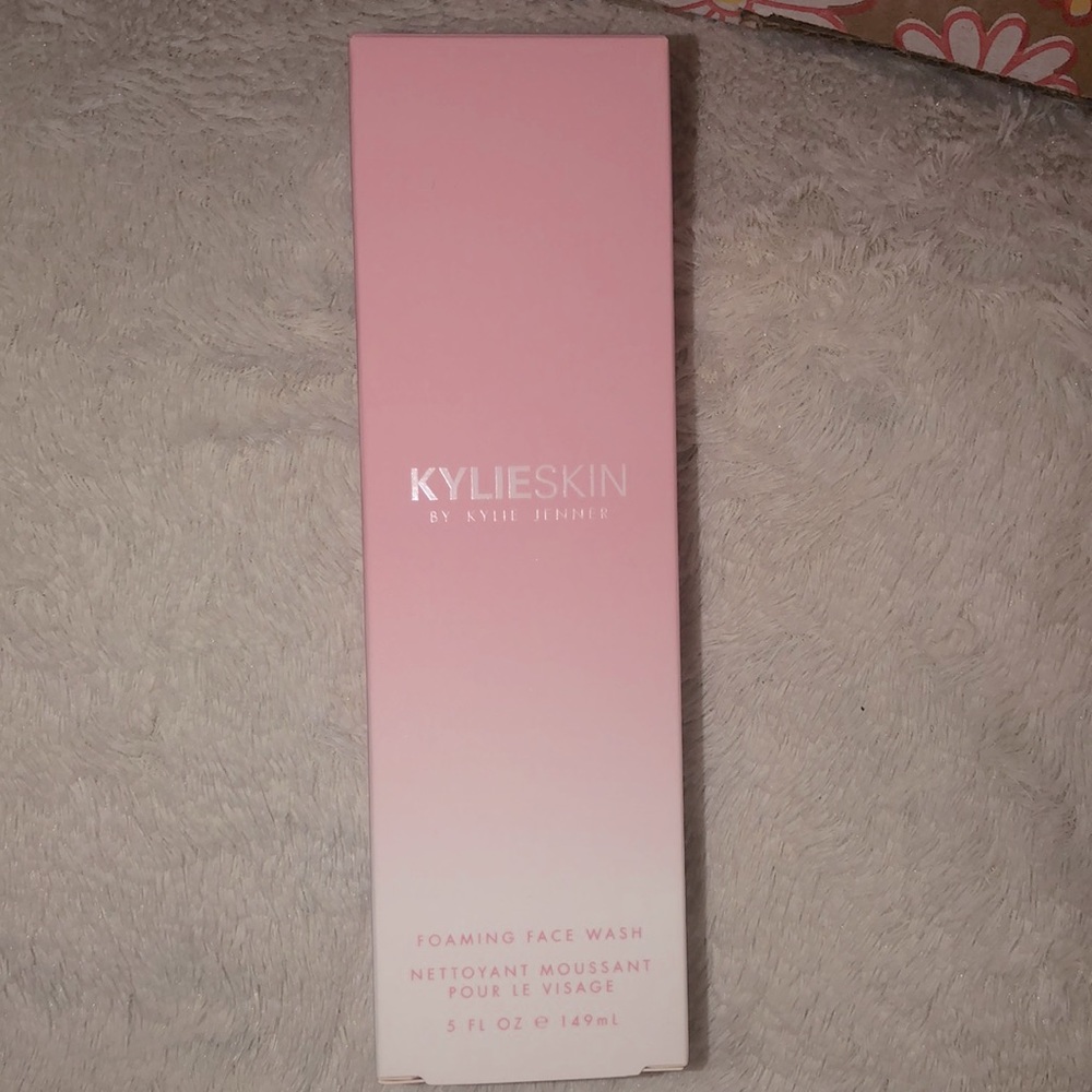 Kylieskin face wash